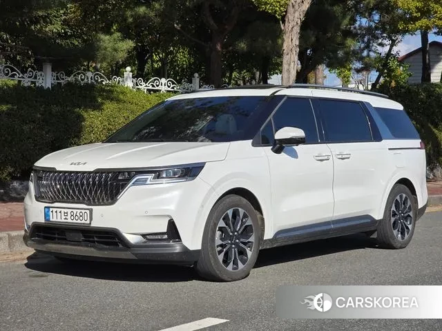 Kia Carnival 4th generation 2023 Белый из Кореи