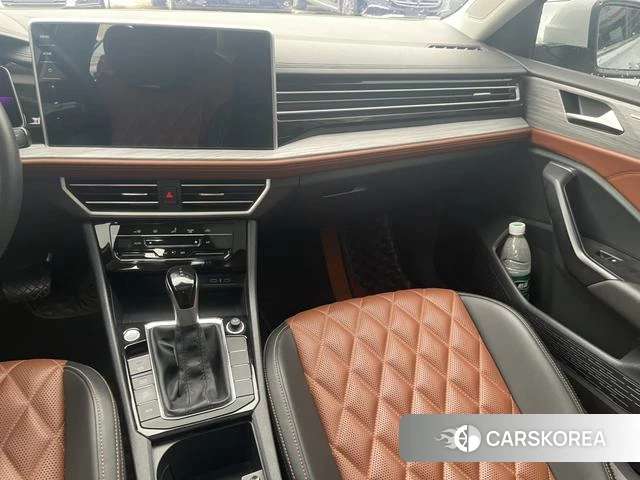 Volkswagen Sagitar 2022 Белый из Китая