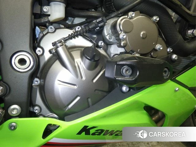Engine photo