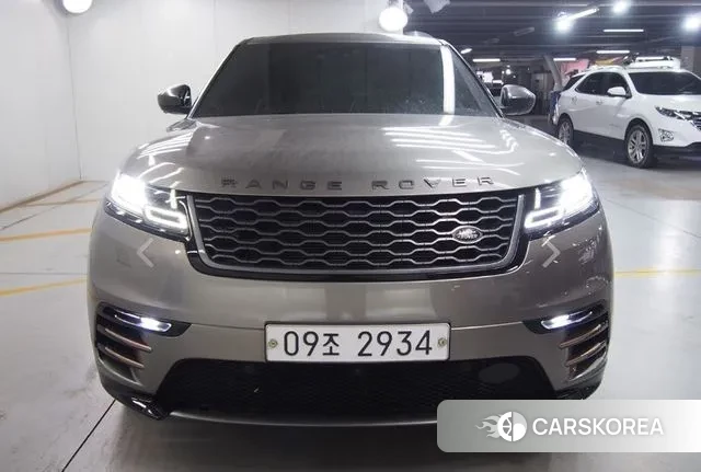 Land Rover Range Rover Velar 2018 Песочный из Кореи