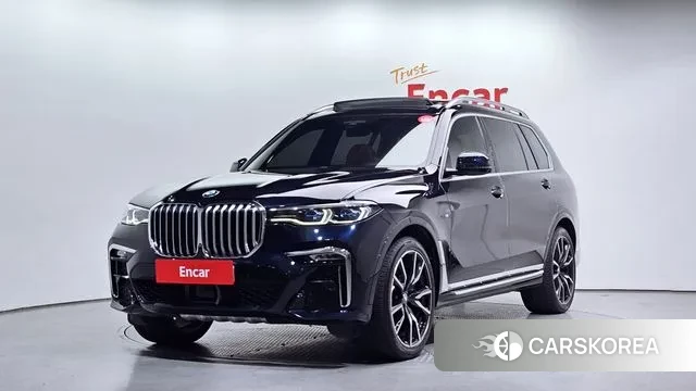 BMW X7 (G07) 2021 Черный из Кореи