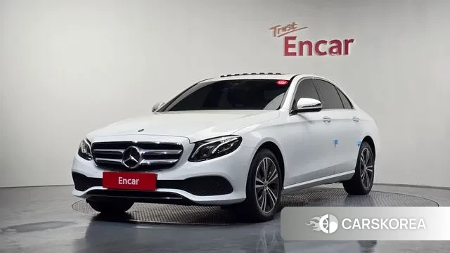 Mercedes-Benz E-Class W213 2020 Белый из Кореи
