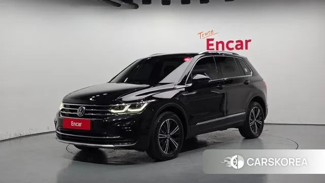 Volkswagen Tiguan second Generation 2022 Черный из Кореи