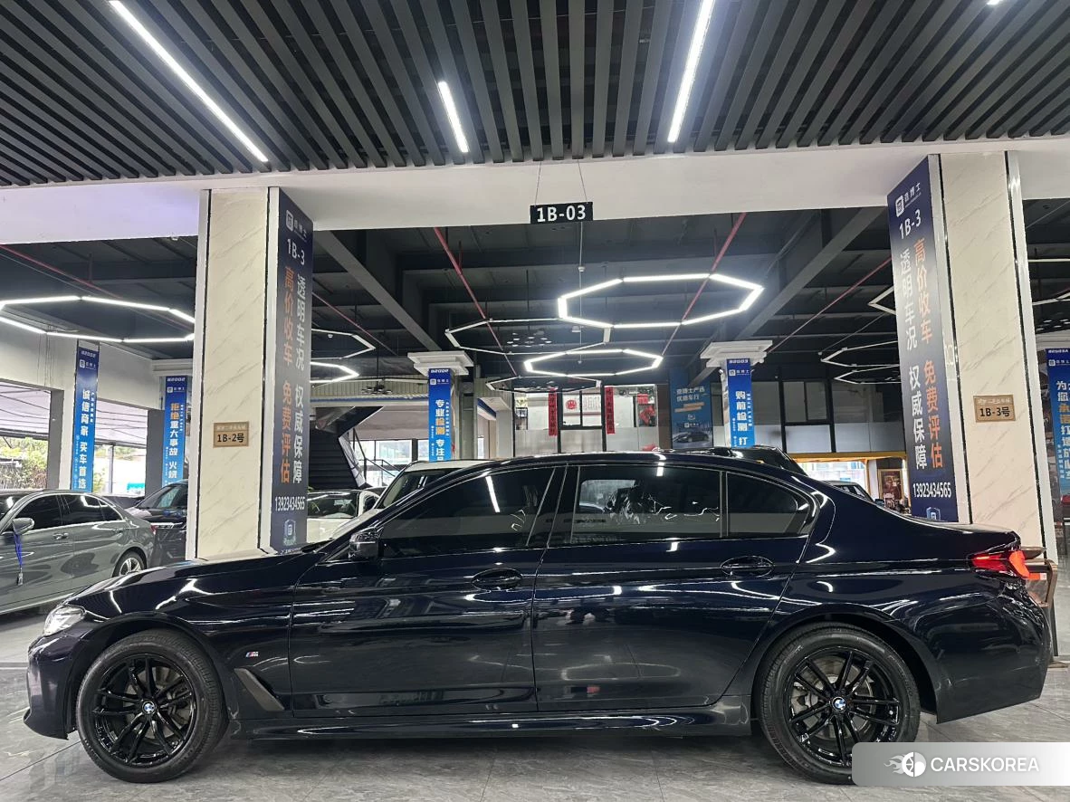 BMW 5 series 2021 Черный из Китая