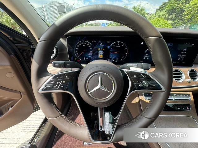 Mercedes-Benz E-class 2021 Черный из Китая