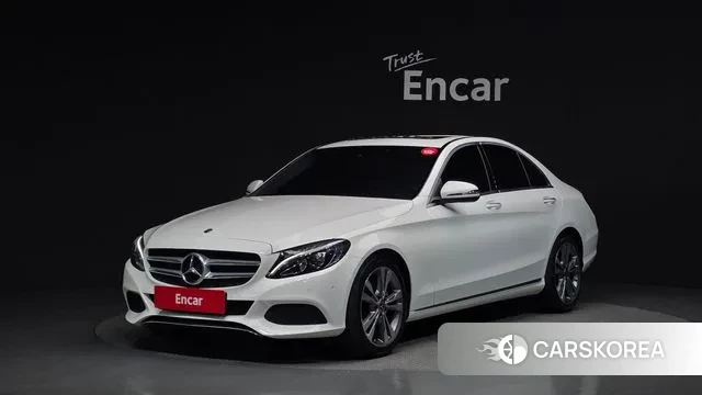 Mercedes-Benz C-Class W205 2018 Белый из Кореи