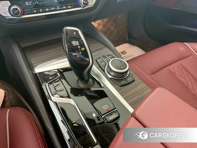 BMW 5 series 2022 Белый из Китая