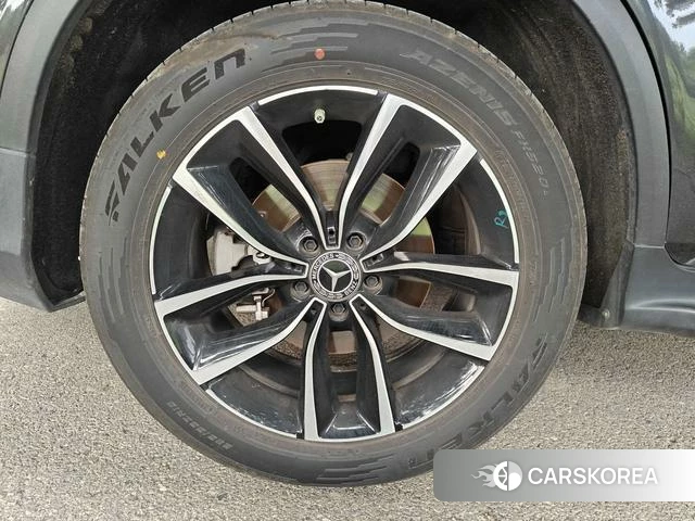 Mercedes-Benz GLC 2022 Темно-серый из Китая