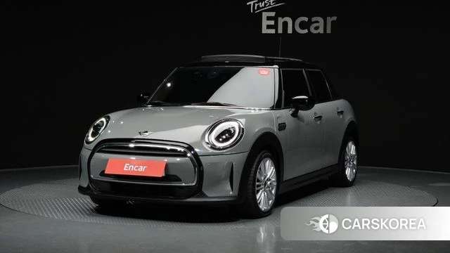 Mini Cooper 2022 Серебристо-серый из Кореи