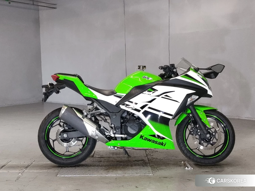 Проданный Kawasaki NINJA 250 2016 из Японии, фото 2