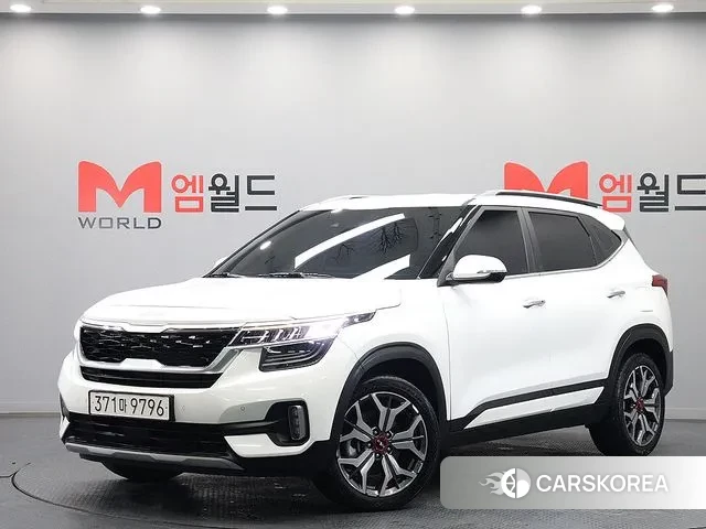 Kia Seltos 2022 Белый из Кореи