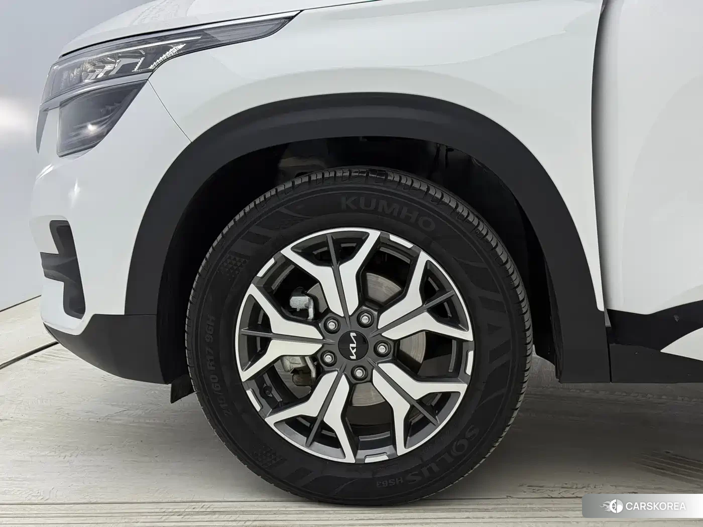 Kia KX3 2022 Белый из Китая