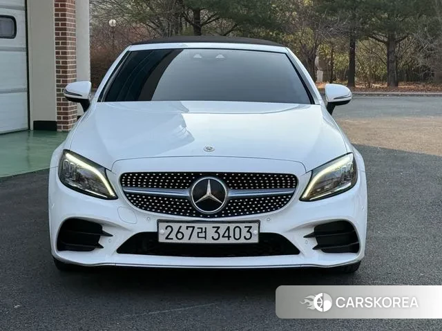 Mercedes-Benz C-Class W205 2021 Белый из Кореи