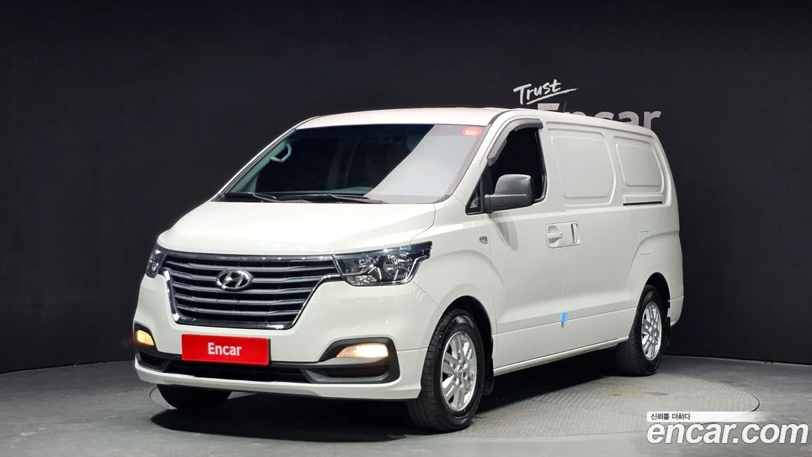 Hyundai The New Grand Starex 2019 Белый из Кореи