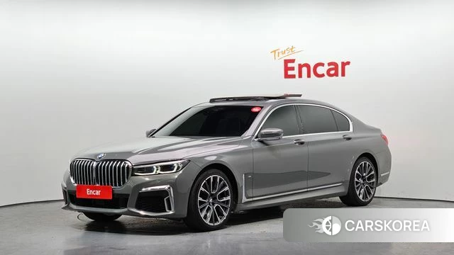 BMW 7 Series (G11) 2021 Серебристо-серый из Кореи