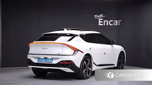 Kia EV6 2023 Белый из Кореи