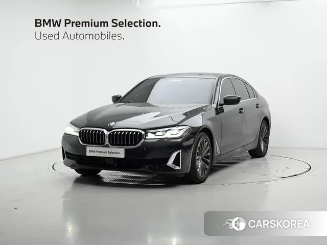 BMW 5 Series (G30) 2021 Черный из Кореи