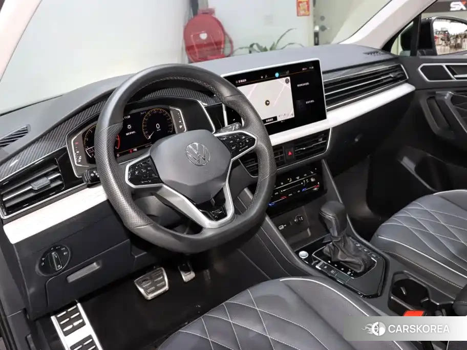 Volkswagen Tiguan L 2023 Черный из Китая