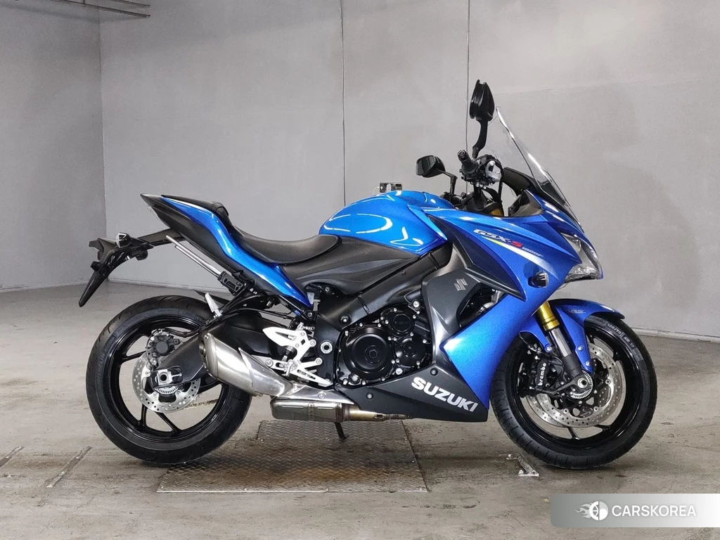 Проданный Suzuki GSX-S1000F 2017 из Японии
