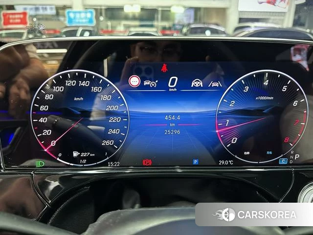 Mercedes-Benz E-class 2024 Черный из Китая