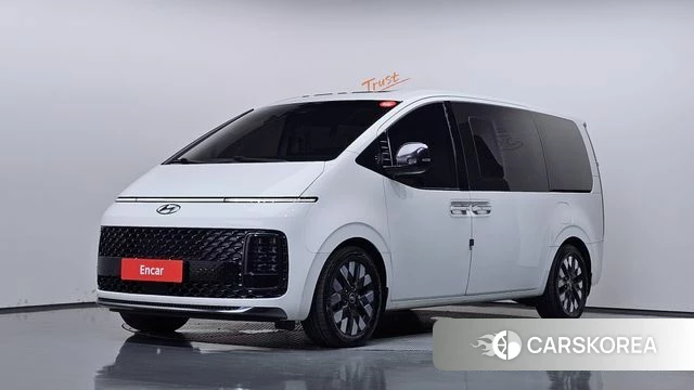 Hyundai Staria 2022 Белый из Кореи