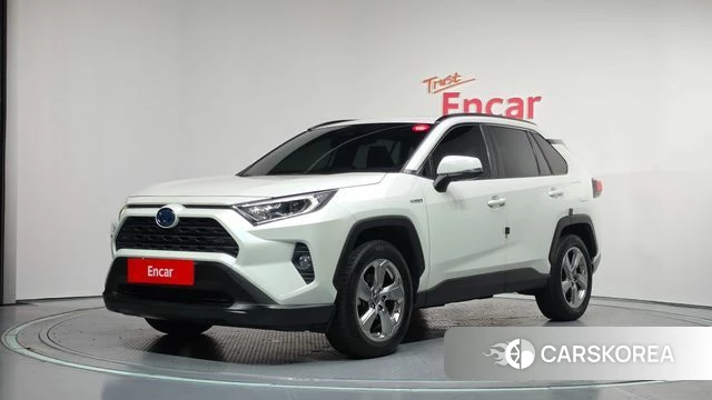 Toyota RAV4 5th Generation 2021 Белый из Кореи