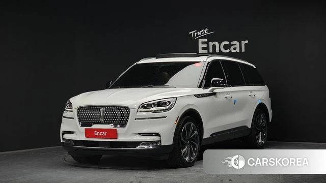 Lincoln Aviator 2nd generation 2021 Белый из Кореи