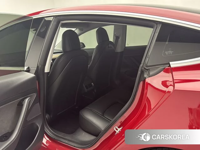 Tesla Model 3 2020 Красный из Китая