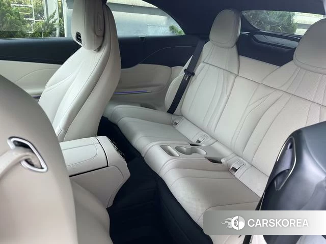 Mercedes-Benz CLE level 2026 Серебристо-серый из Китая