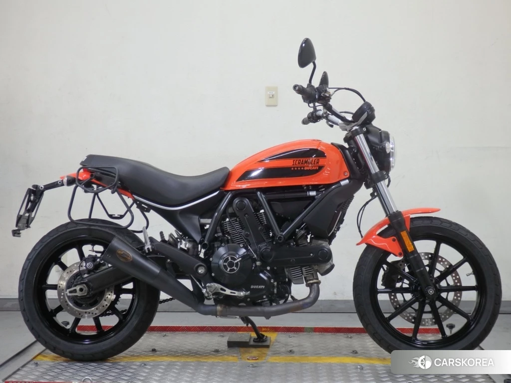 Проданный Ducati SCRAMBLER SIXTY2 2019 из Японии, фото 2