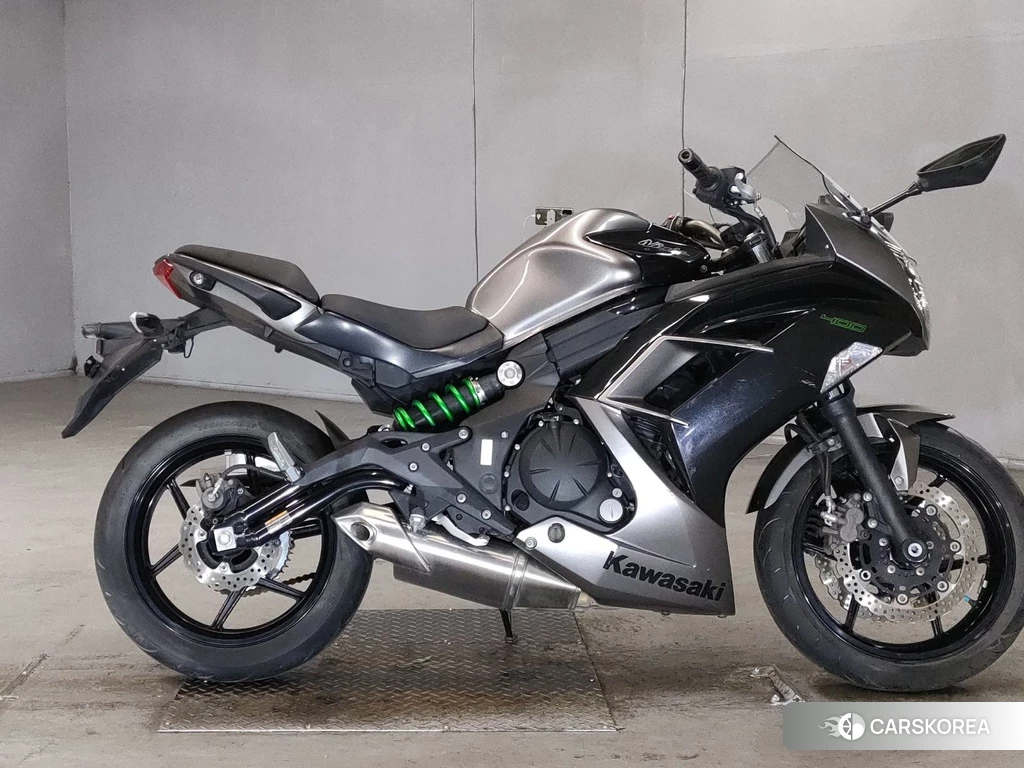 Проданный Kawasaki NINJA 400 2017 из Японии, фото 2