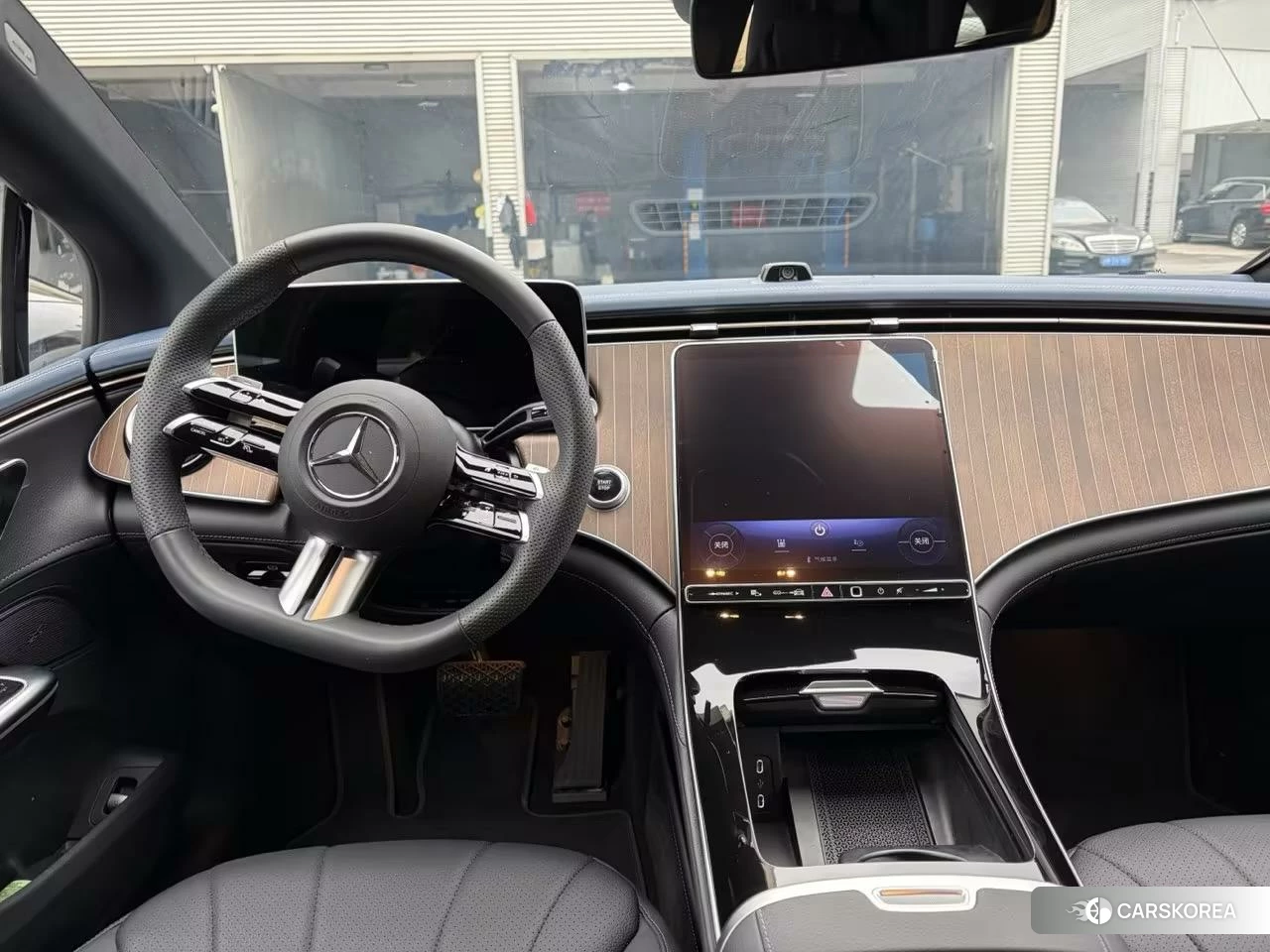 Mercedes-Benz EQE 2024 Белый из Китая