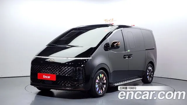 Hyundai Staria 2023 Черный из Кореи