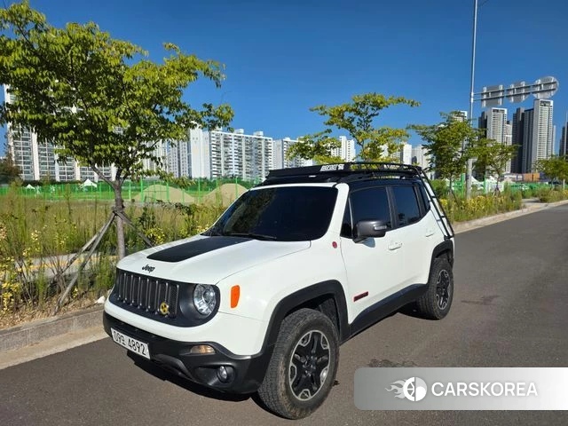 Jeep Renegade 2018 Белый из Кореи