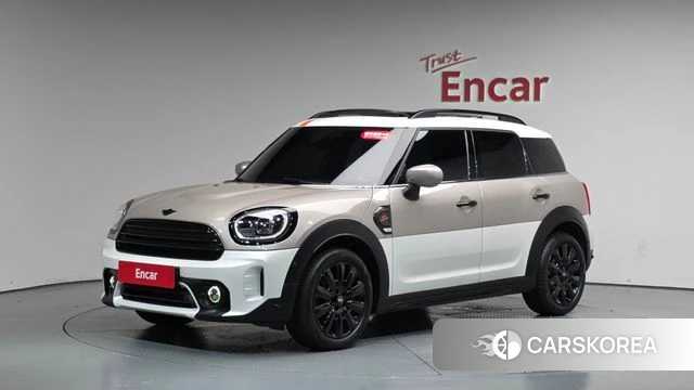 Mini Cooper Countryman 2024 Песочный из Кореи