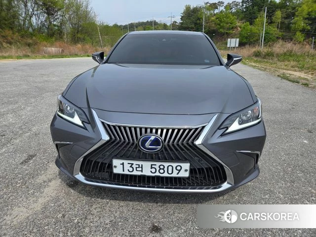 Lexus ES300h 7th generation 2019 Серый из Кореи