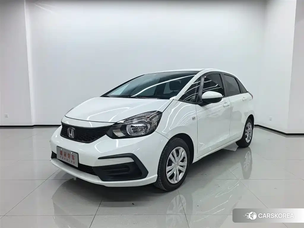 Honda Fit 2022 Белый из Китая