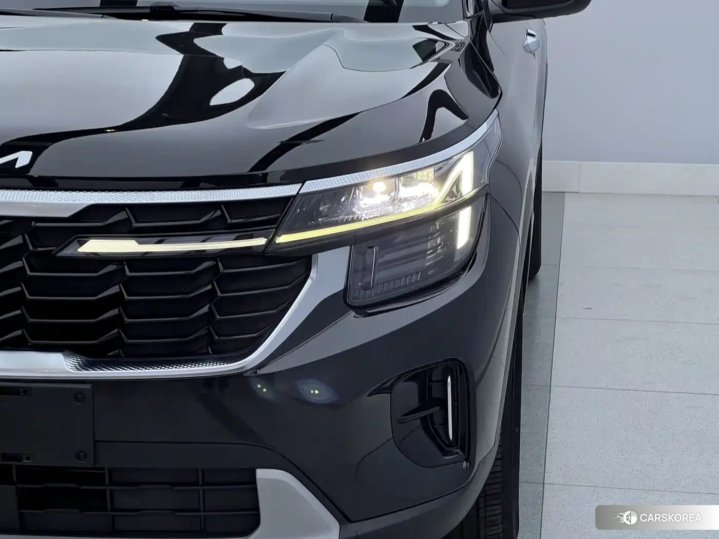 Kia Seltos 2024 Черный из Китая