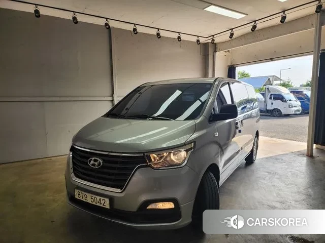 Hyundai The New Grand Starex 2019 Серебряный из Кореи