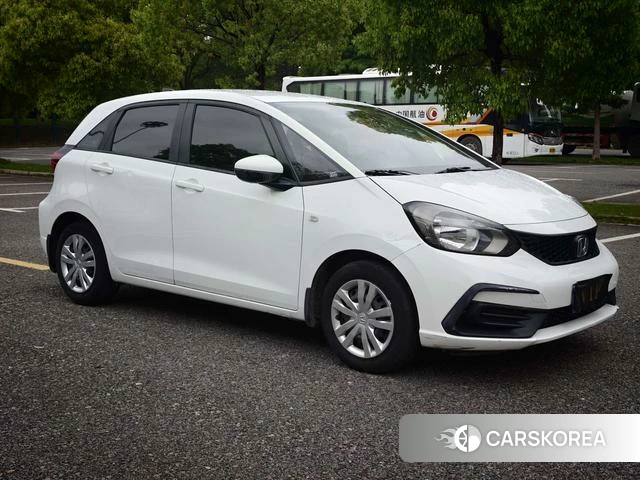 Honda Fit 2021 Белый из Китая