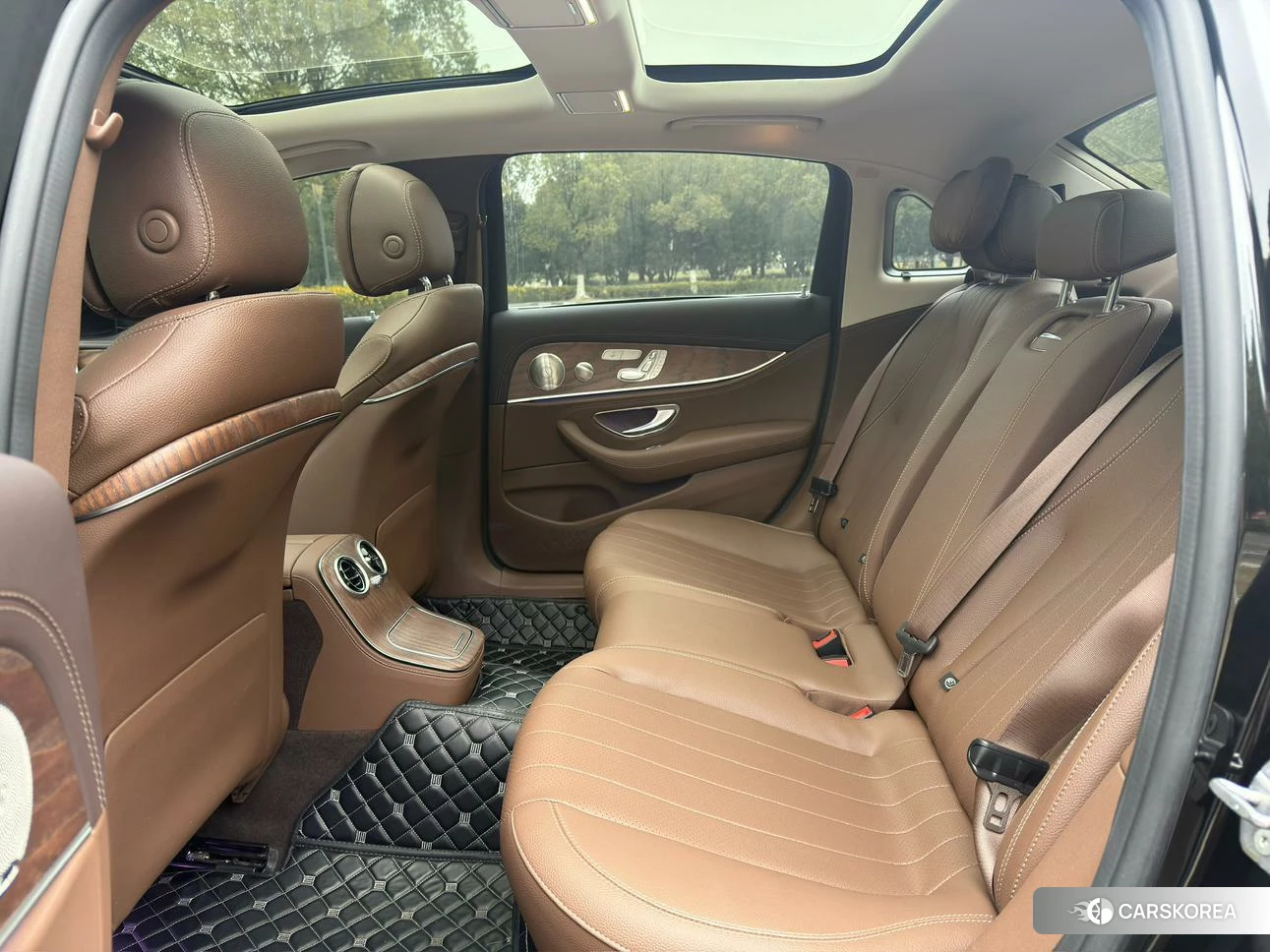 Mercedes-Benz E-class 2021 Черный из Китая