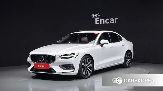 Volvo S60 3rd generation 2022 Белый из Кореи