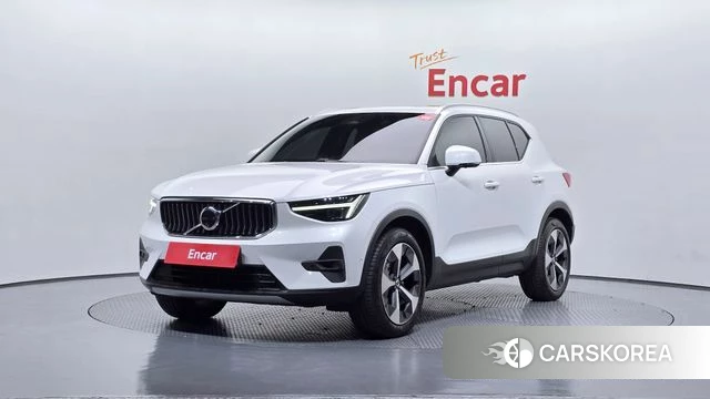 Volvo XC40 2025 Белый из Кореи