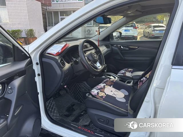 Nissan Qijun 2019 Белый из Китая
