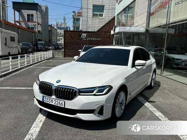 BMW 5 Series (G30) 2021 Белый из Кореи