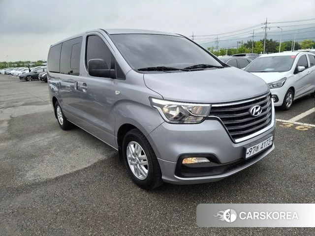 Hyundai The New Grand Starex 2018 Серый из Кореи
