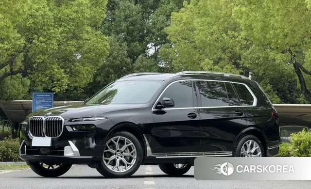 BMW X7 2023 Черный из Китая