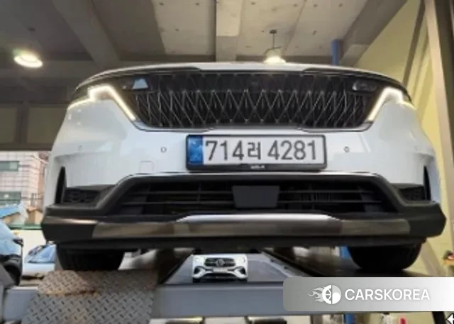 Kia Carnival 4th generation 2023 Белый из Кореи