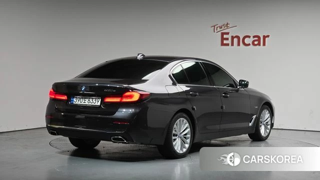 BMW 5 Series (G30) 2022 Серый из Кореи