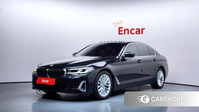 BMW 5 Series (G30) 2022 Черный из Кореи